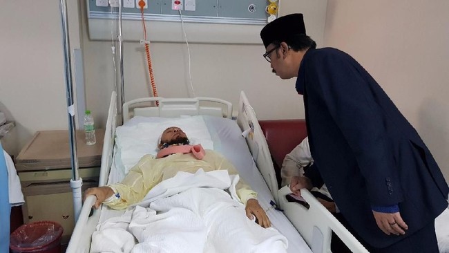 Tiga jemaah umrah asal Indonesia dilaporkan tewas akibat kecelakaan kendaraan di kilometer 150 jalan Madinah-Jeddah pada Minggu (18/6) lalu.