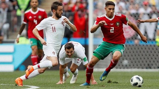 Tidak adanya seorang bomber di skuat Maroko menjadi keuntungan buat timnas Portugal saat meraih kemenangan di laga Grup B Piala Dunia 2018.