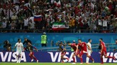 FOTO: Spanyol Raih Kemenangan Perdana di Piala Dunia 2018 Timnas Spanyol meraih kemenangan pertama di Piala Dunia 2018 setelah mengalahkan Iran 1-0 di Kazan Arena, Kamis (21/6) berkat gol Diego Costa.