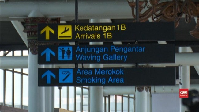 Ada enam kriteria WNA yang masih diperbolehkan masuk RI saat ada pelarangan sementara terhadap orang asing, misalnya pekerja di proyek strategis nasional.