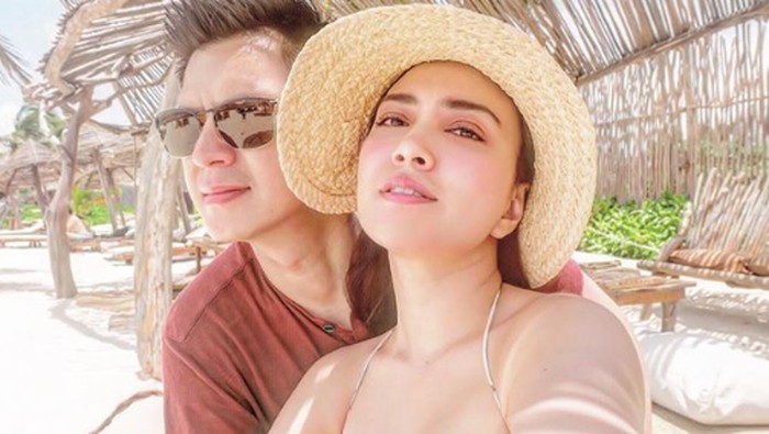 Shandy Aulia dan suami saat berlibur di Meksiko.