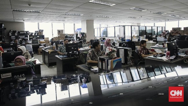 Presiden Joko Widodo menaikkan tunjangan kinerja bagi para pegawai Badan Kreatif Ekonomi (Bekraf) mulai Oktober 2019 menjadi Rp1,77 juta hingga Rp24,93 juta.