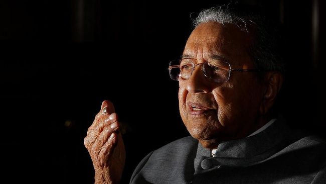 Mahathir Calonkan Kader Oposisi Jadi Ketua Pengawas Parlemen