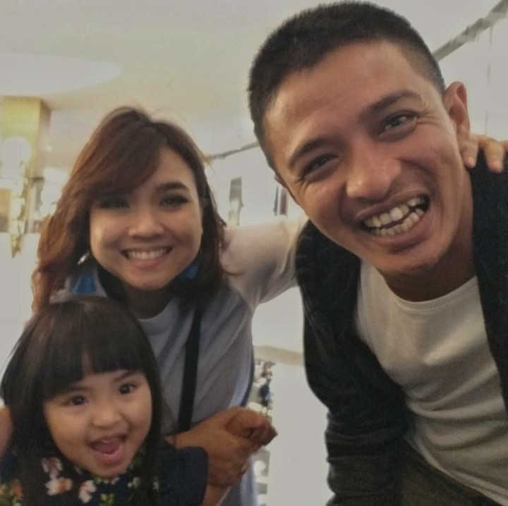 <p>Bahagia selalu Eza sekeluarga. (Foto: Instagram/ezayayang)</p>
