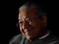 Kerap Pencitraan, Mahathir Janjikan Najib Razak Segera Dibui