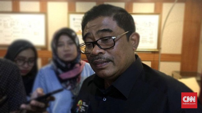 Menurut Dirjen Otda, tak etis memberikan bantuan yang menampilkan logo partai politik maupun foto peserta pileg dan pilpres 2019.