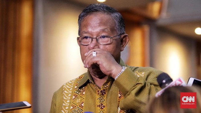 Pemerintah lewat Menko Perekenomian Darmin Nasution menggelar rapat koordinasi pada Minggu (8/7) membahas upaya antisipasi dampak perang dagang AS-China.