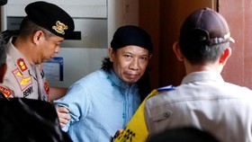 Kontroversi Vonis Mati Aman Abdurrachman