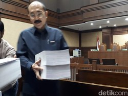 Menghitung Angka Fantastis Gugatan Fredrich ke Setya Novanto