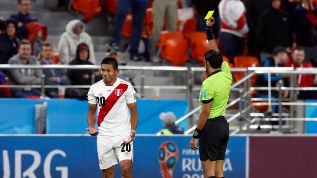 Peristiwa unik terjadi di pertandingan Prancis melawan Peru yang digelar di Stadion Ekaterinburg dalam lanjutan pertandingan Grup C, Kamis (21/6).