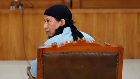 Sujud Syukur Aman Abdurrahman Usai Vonis Sudah Direncanakan