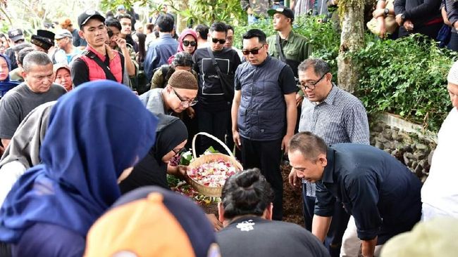 Ridwan Kamil mengenal Ginan secara personal, dan baru dua pekan lalu bertemu dengannya untuk membahas boxing festival.