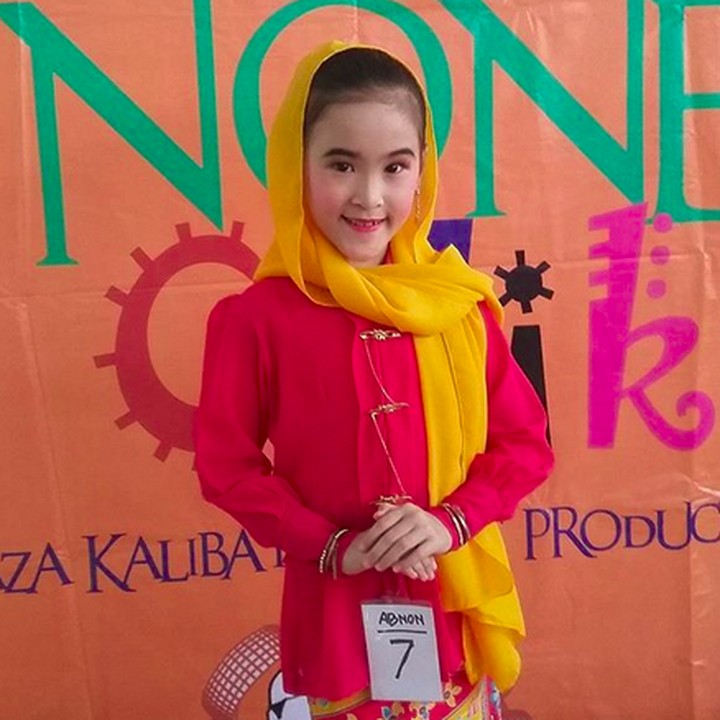 <p>Hmm, siapa yang mau jadi abang untuk pasangan none cilik yang satu ini? He-he-he. (Foto: Instagram/ @vanyoravalentina)  </p>