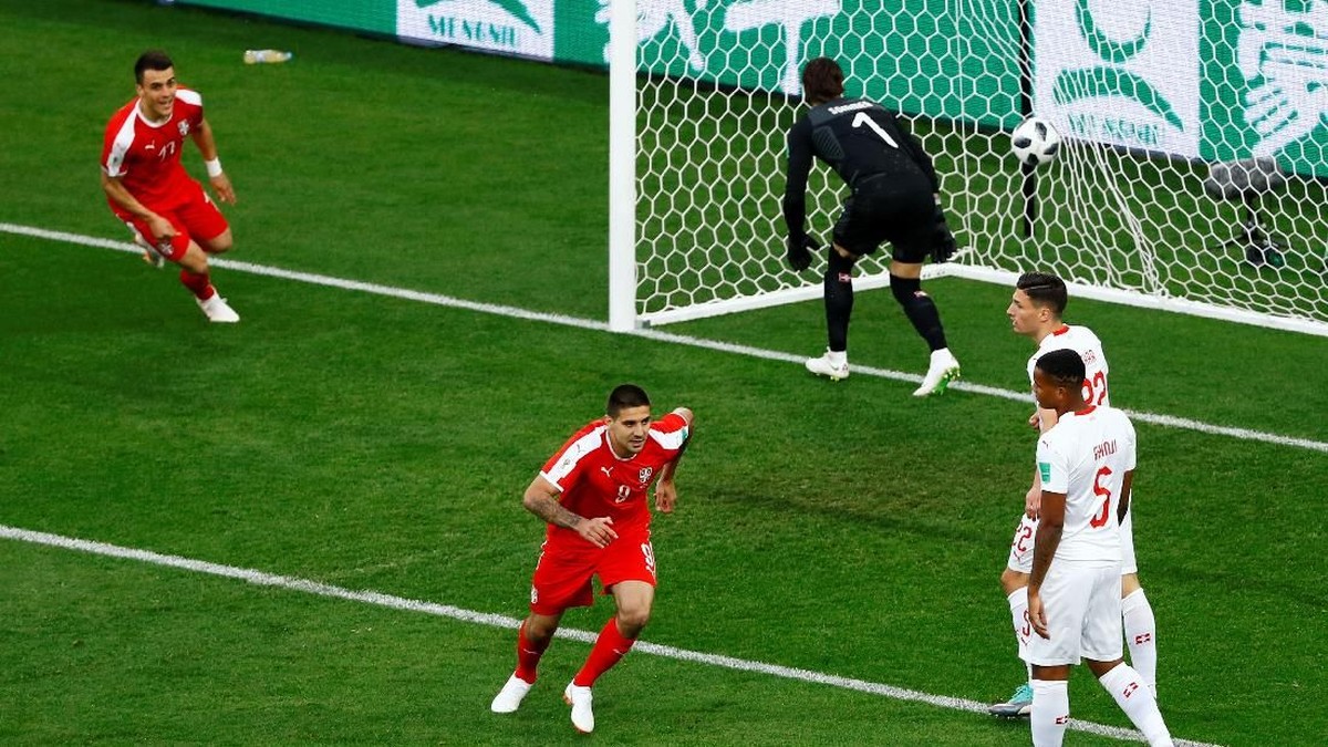 FOTO: Swiss Habisi Serbia Melalui Gol Menit-menit Akhir