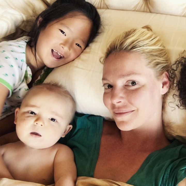 <p>Katherine Marie Heigl alias Katherine Heigl, aktris asal Amerika ini 'lengket' banget sama anak-anaknya. (Foto: Instagram/katherineheigl)</p>
