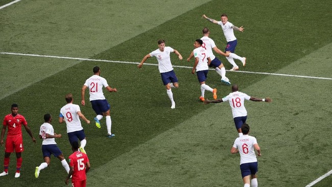 Gary Neville yang pernah 85 kali membela timnas Inggris menyarankan Gareth Southgate untuk mengganti tiga sampai empat pemain lawan Belgia.