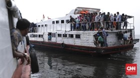 Ribuan Wisatawan Serbu Pulau Seribu, Hanya 23 Kapal Penuhi Syarat