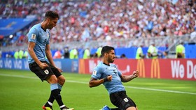 Babak Pertama: Bek Rusia Kartu Merah, Uruguay Unggul 2-0