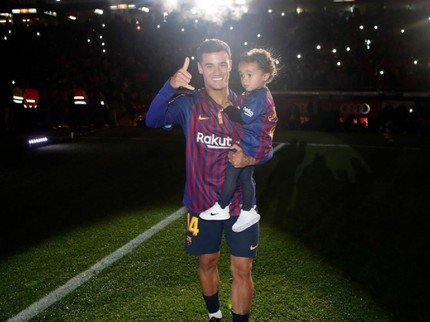 'Kemesraan' Pemain Timnas Brasil Philippe Coutinho dan sang Anak