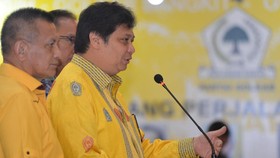PDIP: Airlangga Adu Domba Mega dan Jokowi di Pilgub Jatim