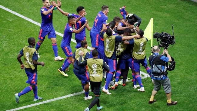 Timnas Kolombia sukses menaklukkan Polandia dengan skor telak 3-0 dalam laga grup H Piala Dunia 2018.