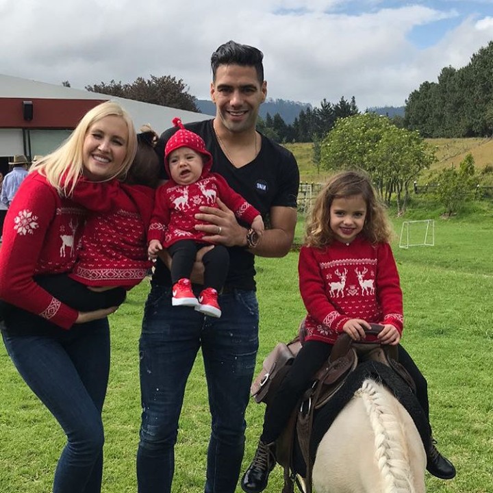 <p>Di waktu luang, Falcao senang menghabiskan waktu bersama keluarganya. Misalnya dengan kegiatan outdoor seperti ini. (Foto: Instagram @falcao)</p>
