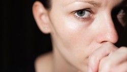 Duh, 6 Zodiak Ini Disebut Gampang Ngambek dan Sensitif