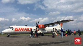 Tabrak Lampu Bandara Halmahera Utara, Wings Air Batal Terbang