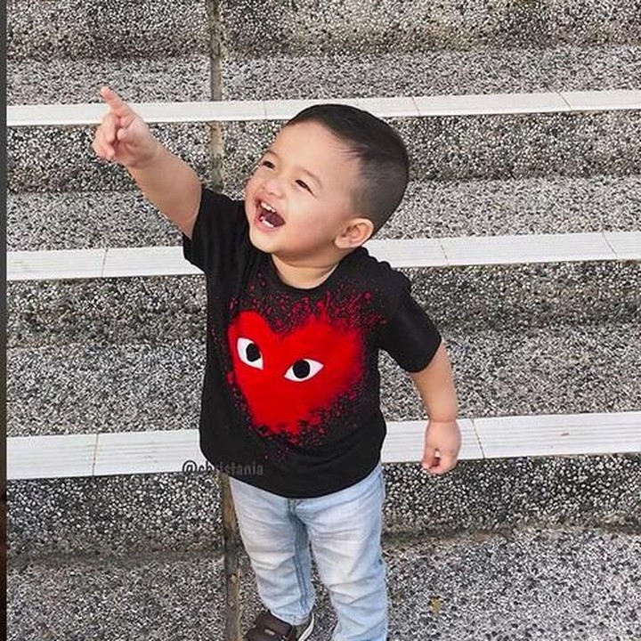 <p>Lagi tertawain apa sih, Arsya? (Foto: Instagram @arsya.hermansyah)</p>