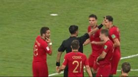 VIDEO: Protes Cedric Soares Bikin Pemain Portugal Kesal