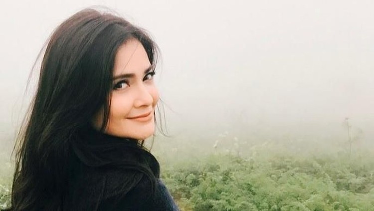 Cut Tari dan Richard Kevin akan menikah. Keduanya sudah daftar nikah di KUA Pasar Minggu.