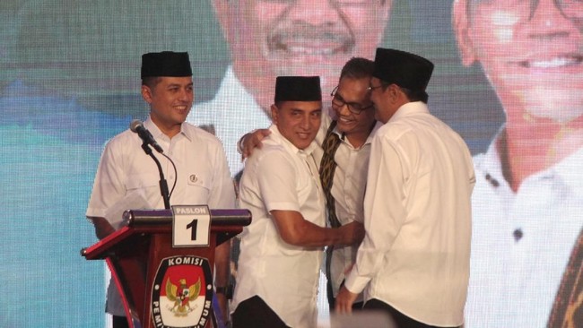 Pasangan Edy Rahmayadi-Musa Rajekhsah (Edy-Ijeck) unggul sementara dari pasangan Djarot Saiful-Sihari Sitorus (Djarot-Sihar) versi quick count lembaga LSI.