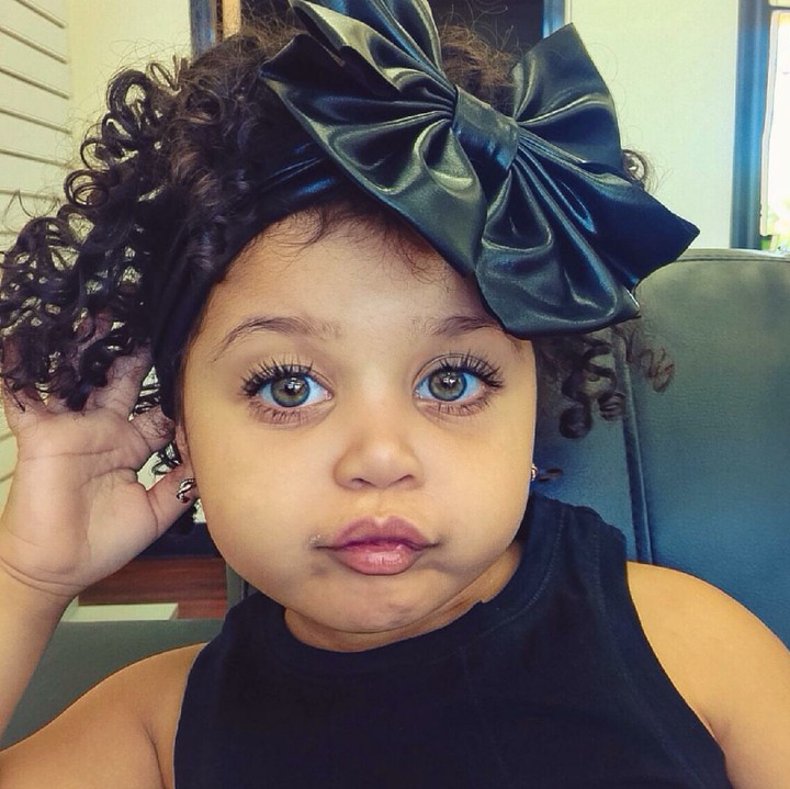 <p>Dengan pose begini Amayah makin cute deh. (Foto: Instagram/__stephanierenee)</p>