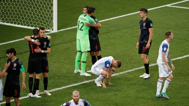 Kroasia menjadi pemuncak klasemen Grup D Piala Dunia 2018 dengan nilai sempurna setelah meraih kemenangan atas Islandia.