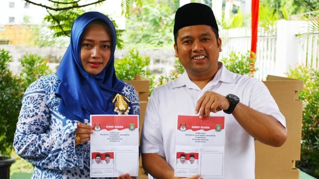 Calon Walikota Tangerang Arief R Wismansyah menyebut, berdasarkan hasil quick count tim pemenangannya, ia unggul lawan kotak kosong.