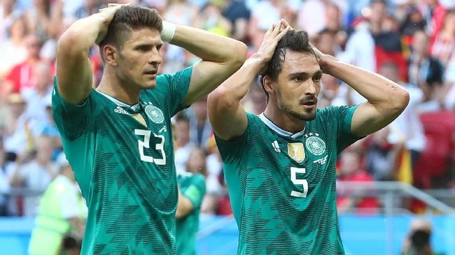 Ketika skor laga melawan Korsel masih 0-0 di menit ke-87, bek timnas Jerman Mats Hummels gagal memanfaatkan peluang emas untuk membawa Jerman unggul.