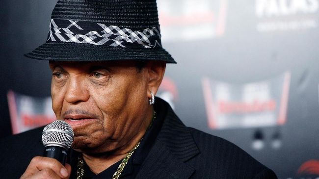 Ayah Michael dan Janet Jackson, Joe, dikabarkan meninggal dunia di usia 89 tahun setelah berjuang melawan kanker sejak lama.