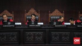 MK Tolak Gugatan Syarat Remisi Napi Korupsi