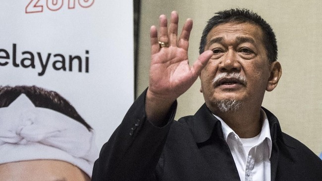 Deddy Mizwar akan menyatakan sikap politik dalam Pilpres 2019 jika diundang dalam perayaan ulang tahun Partai Demokrat 9 September nanti.