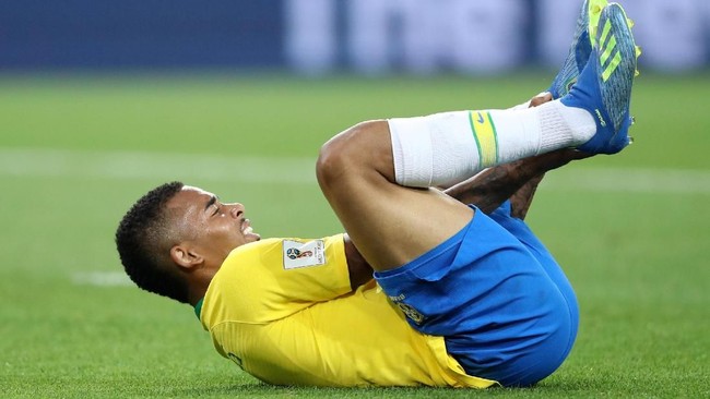 Keraguan atas pilihan Brasil soal pemain nomor 9, Gabriel Jesus, makin meningkat seiring kegagalan Brasil di Piala Dunia 2018 dan ketiadaan gol darinya.