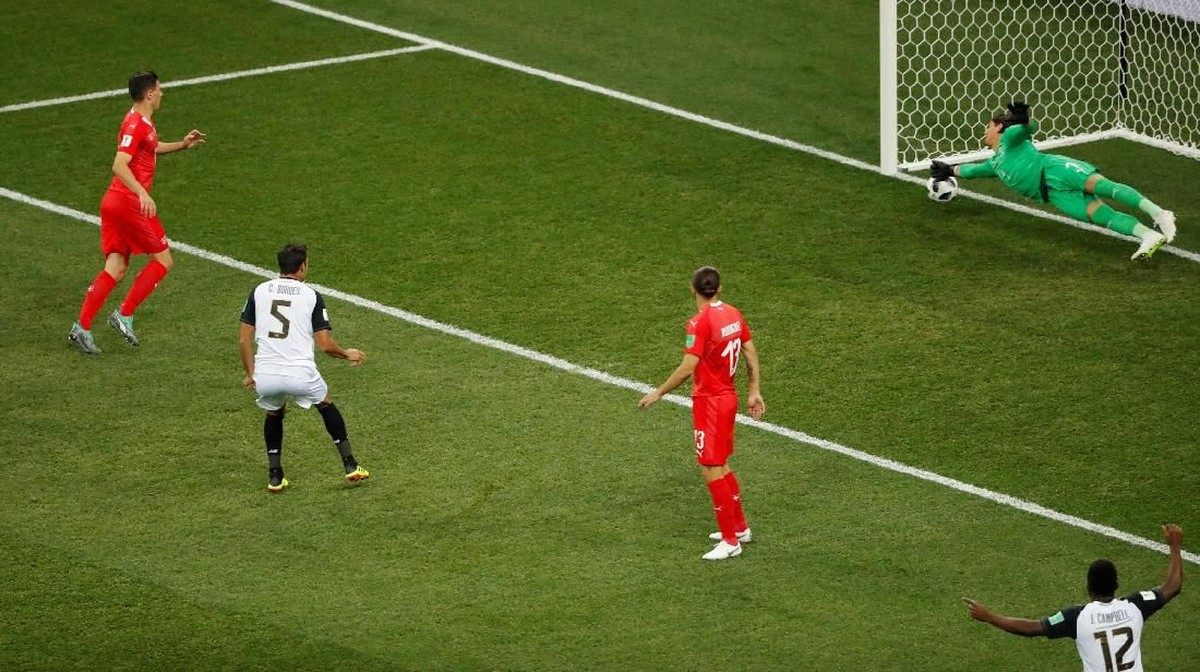 FOTO: Imbang yang Membuat Swiss Lolos ke 16 Besar