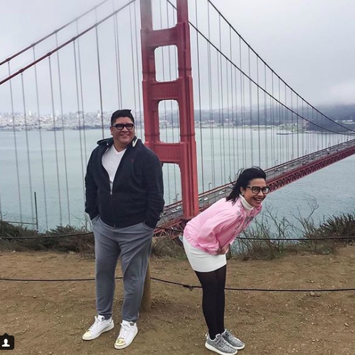 <p>Gaya pasangan yang satu ini nggak kalah lho dengan ABG. Hi-hi-hi. (Foto: Instagram/@jeffrywaworuntu)</p>