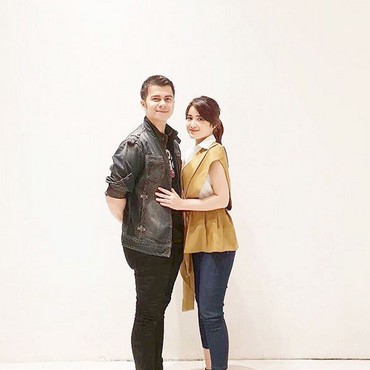 Terapkan Protokol Kesehatan, Rosiana Dewi & Handika Pratama Resmi Nikah