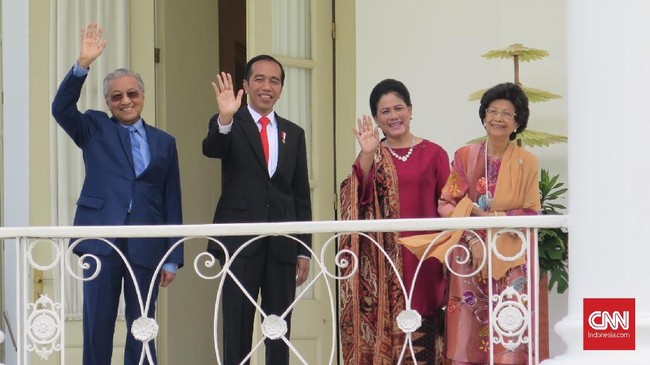 Presiden Jokowi dan PM Mahathir Mohamad berkomitmen bakal terus membahas lebih lanjut permasalahan perbatasan RI-Malaysia usai pertemuan resmi di Istana Bogor.