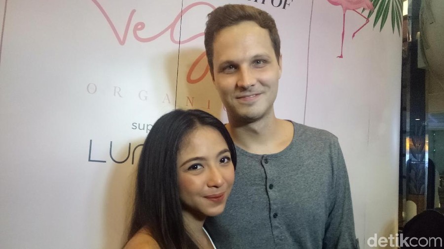 Nadia Vega