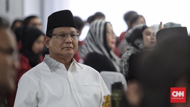 Ketua Umum PA212 Slamet Maarif mengklaim tengah menggodok dua nama tokoh yang bakal didukung untuk menjadi cawapres pendamping Prabowo Subianto.