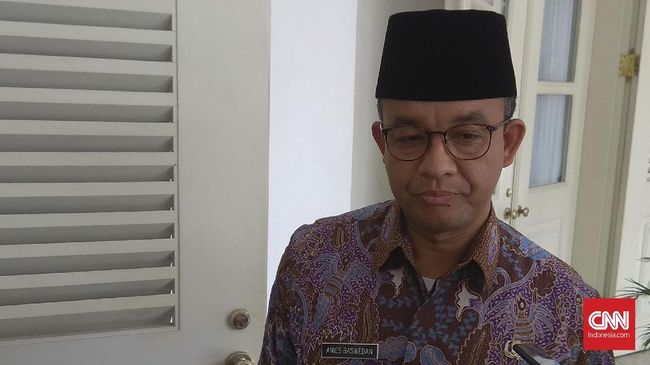 Mendagri Tjahjo Kumolo menyebut Anies Baswedan sebagai Gubernur Indonesia saat pengkuhan Ketua Umum APPSI. Anies mengaku kaget mendengar ucapan Tjahjo.