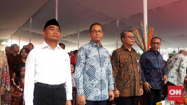 Gubernur Anies Baswedan mengucap syukur lantaran merasa pekerjaannya selama menjadi Menteri Pendidikan dan Kebudayaan (Mendikbud) telah tuntas.