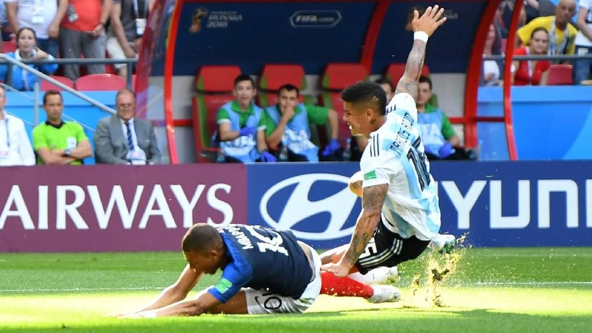 FOTO : Prancis Bikin Argentina Angkat Koper dari Rusia