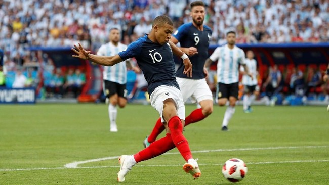 Babak perempat final Piala Dunia 2018, akhir pekan ini, akan mempertemukan delapan tim kuat. Sejumlah fakta menarik selama kejadian ini dirangkum oleh FIFA.